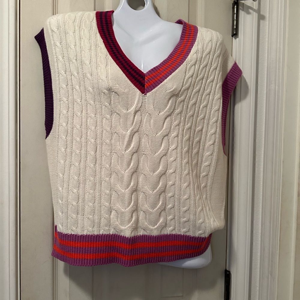 Wild Fable oversized V neck cable sweater vest - S- purple , pink & cream
